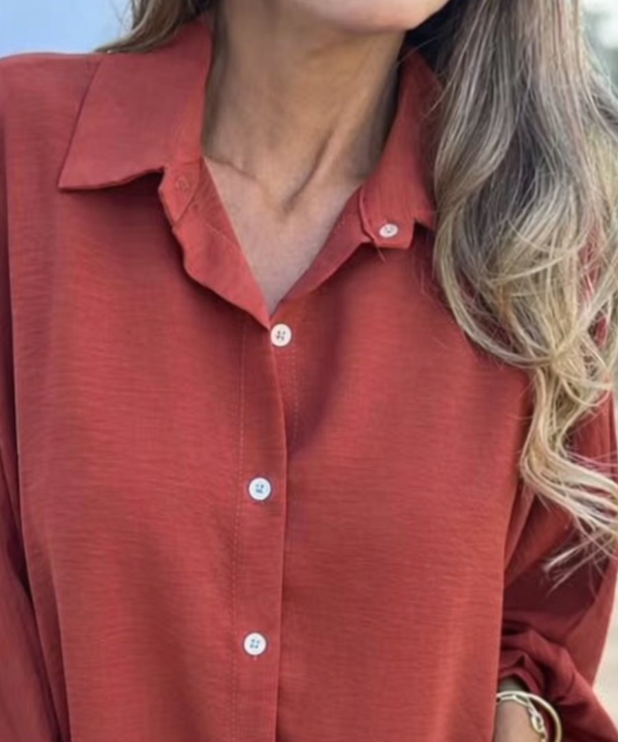 Hollynn | Elegant Button-Up Blouse
